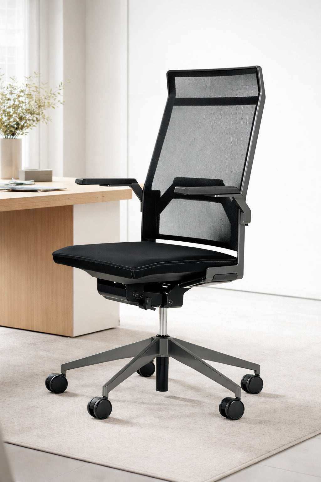 Fauteuil de travail Néo – Dossier haut résille, structure blanche ou noire